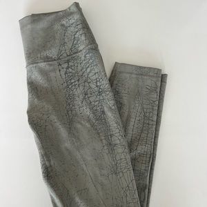 NEW Wunder Train High-Rise Tight 25"